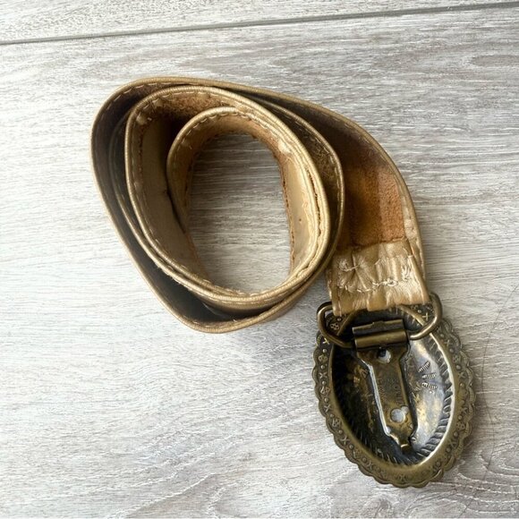 Vintage Sold Brass Concho Buckle Metallic Gold Western Style Leather Belt - Picture 2 of 11